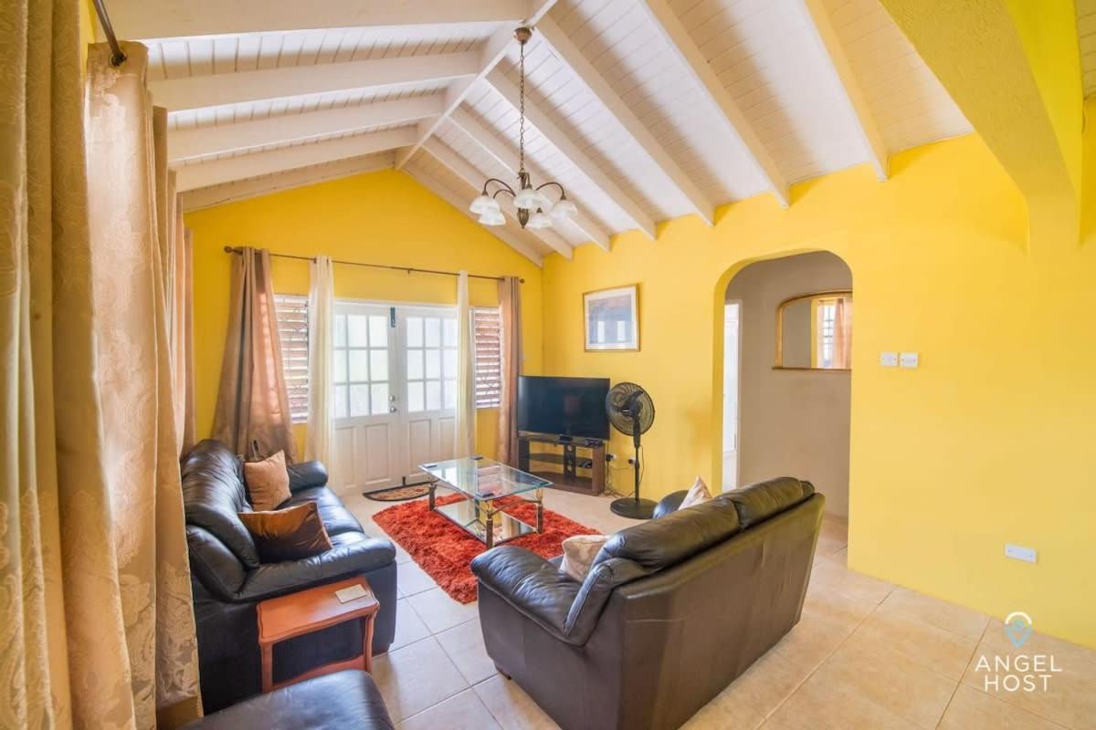 Beachy Cottage I Kitchen I Wi-Fi I Shaded Cabana I Parking 세인트 필리프 외부 사진