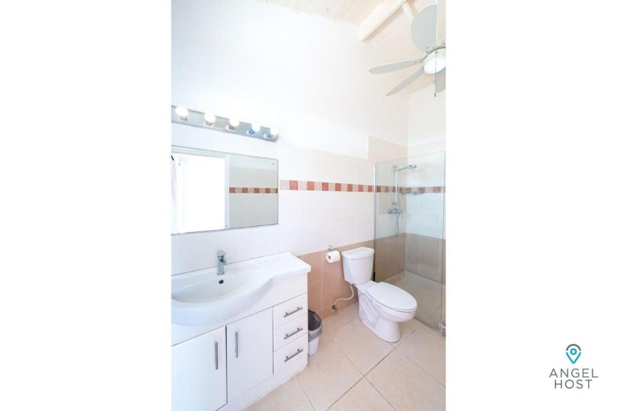 Beachy Cottage I Kitchen I Wi-Fi I Shaded Cabana I Parking 세인트 필리프 외부 사진